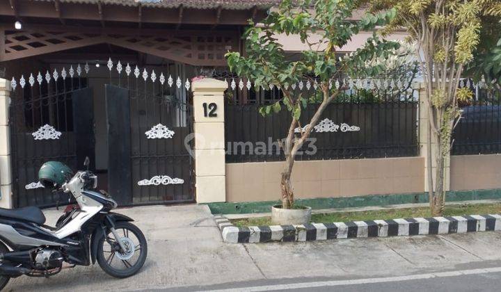 DI  RUMAH MINIMALIS DI JALAN BUNGA2 LOWOKWARU MALANG 1