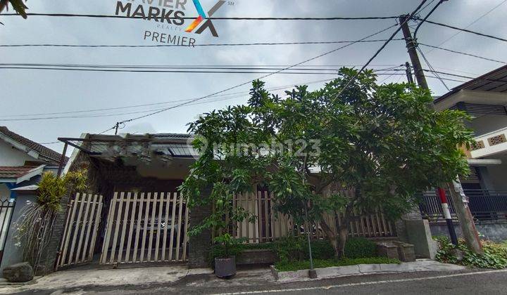 DI  RUMAH DI JL MAGNESIUM  MALANG 1