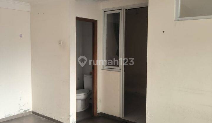 Dijual MURAH Rumah Minimalis Modern 2Lt , SHM di Duri Kepa 3