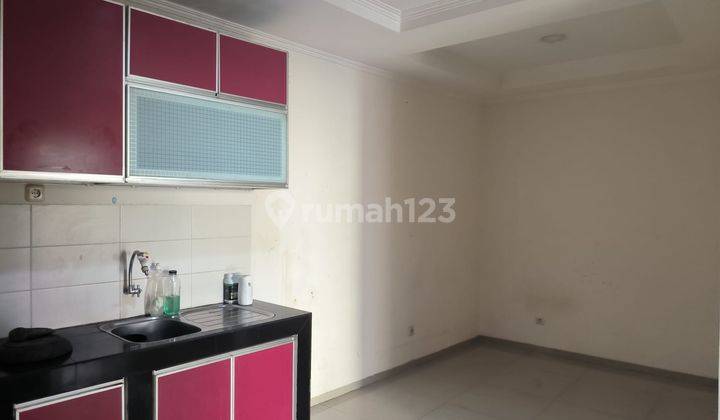 Dijual MURAH Rumah Minimalis Modern 2Lt , SHM di Duri Kepa 4