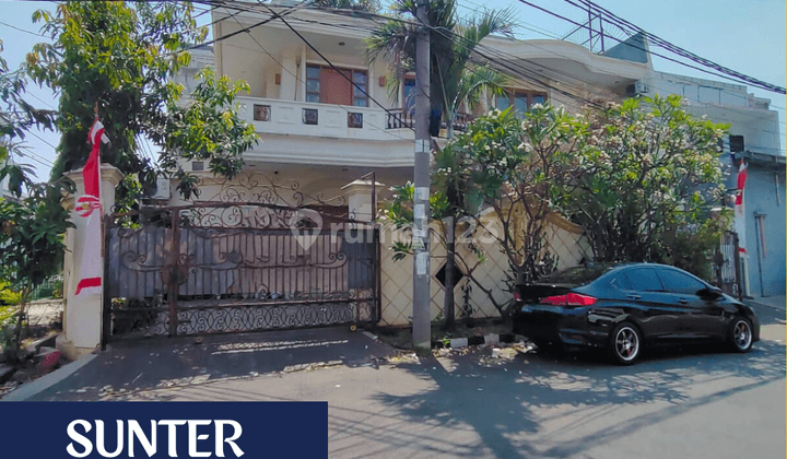 Dijual Rumah 2 Lantai Luas Tanah 260m di Sunter Kirana 1