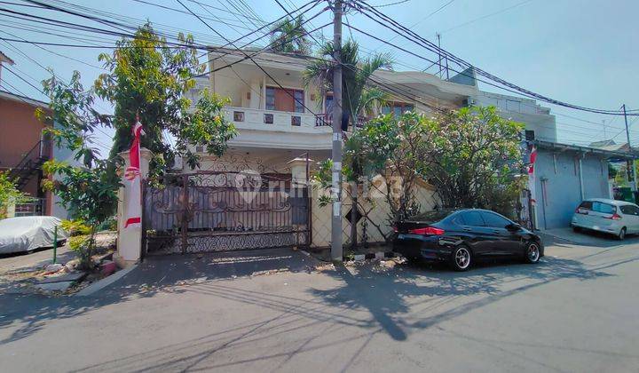 Dijual Rumah 2 Lantai Luas Tanah 260m di Sunter Kirana 2