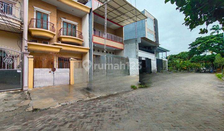 Dijual Rumah 2 Lantai Luas 242m di Vikamas Jakarta Utara 2