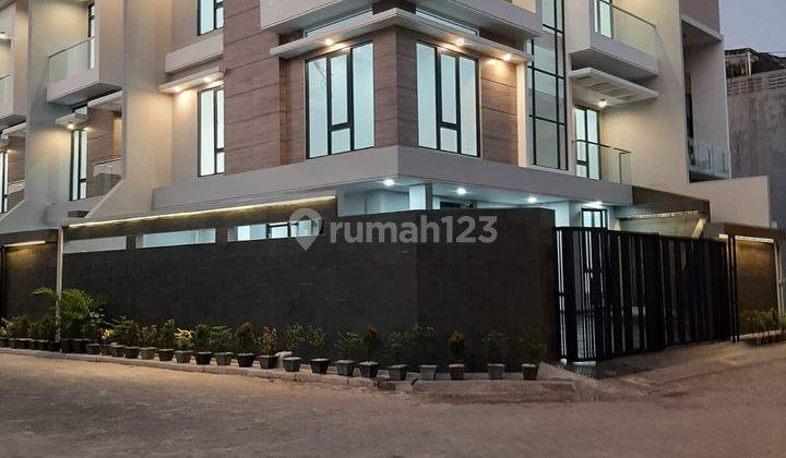 Dijual Rumah 3 Lantai Bangunan Baru di Taman Permata Sunter  2