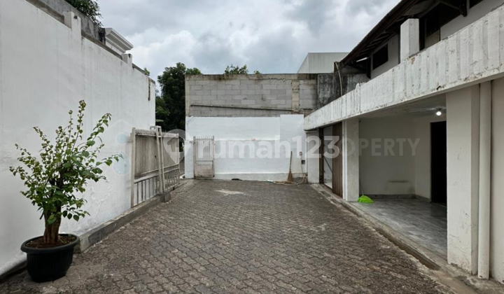 Rumah Lingkungan Nyaman Kebayoran Baru Dekat ke Senopati Raya 2