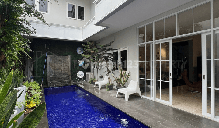 Rumah Cantik Private Pool Kebayoran Baru Dekat Senayan Pakubuwono 2