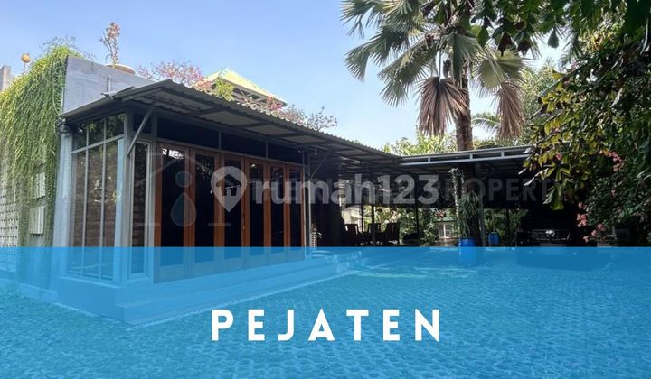 Nice House by the Side of Pejaten Raya Street, South Jakarta