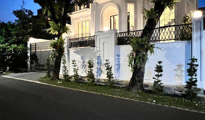 Rumah Mewah Modern Klasik Panglima Polim Jakarta Selatan 2