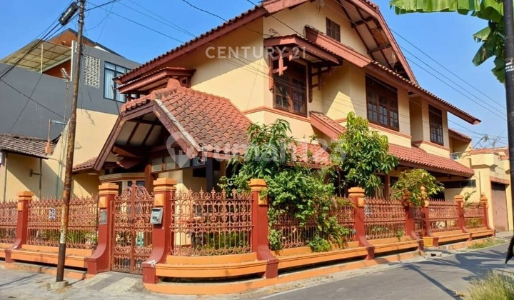 Rumah 6 Kamar Di Surakarta Dekat Mall Dan Fasilitas Umum