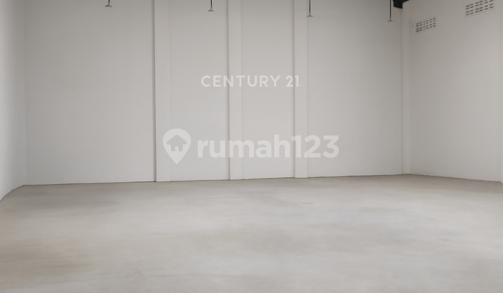 Warehouse for Distribution or Storage of Goods in Banguntapan