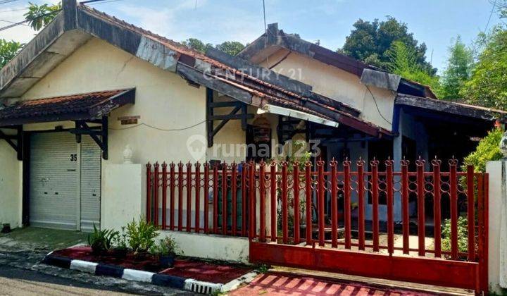 Rumah Dekat Benteng Kraton Hanya 600 M Ke Pasar Ngasem 1