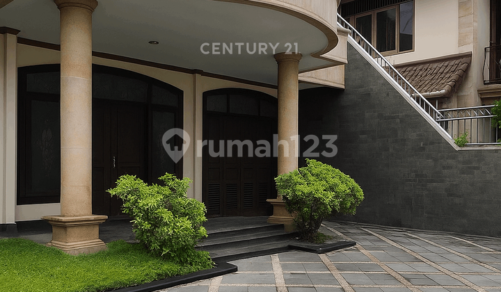 Kemewahan Sejati Di Jl Palagan Private Pool Dan SHM Kemewahan Sejati Di Jl Palagan Private Pool Dan SHM