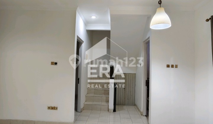 Quick Sale Affordable House Flood-Free and Near Toll Road in Kota Wisata