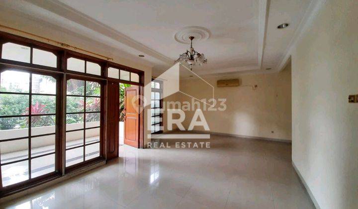 RUMAH CANTIK di PONDOK INDAH 2