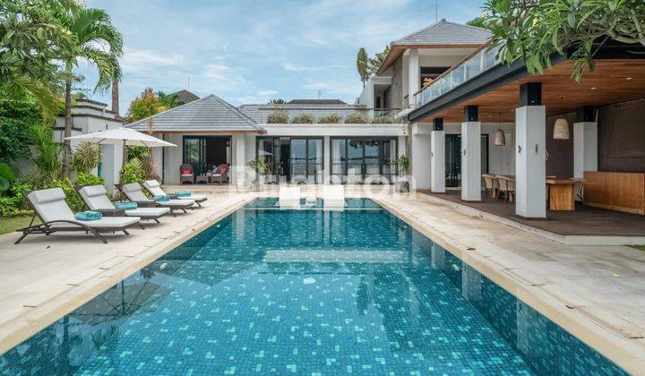 4BR BEACHFRONT TROPICAL VILLA IN NUSA DUA 1