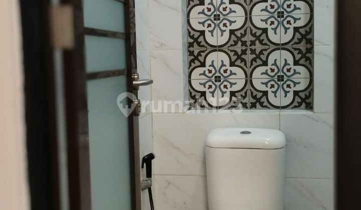 Elegant Luxury House Unfurnished SHM Pondok Bambu, East Jakarta 2