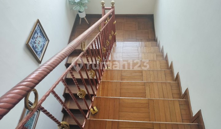 Rumah Mewah Hook Kokoh Di Perumahan Besar Jatiwaringin Bekasi  2