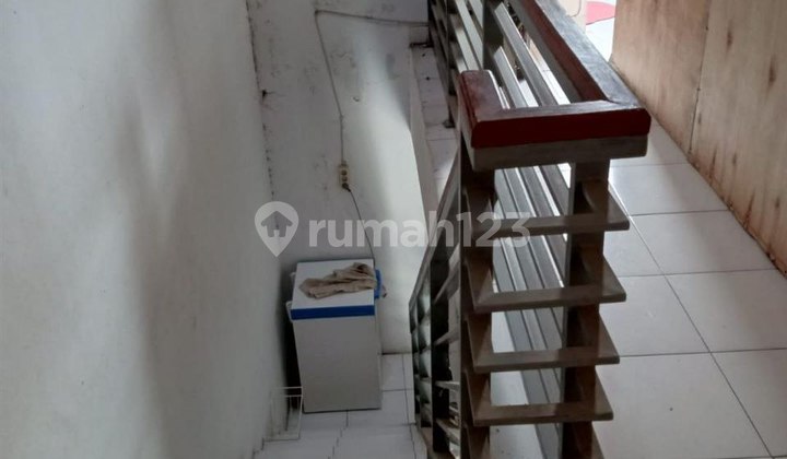 FOR QUICK SALE! READY-TO-OCCUPY SHOPHOUSE BY THE MAIN ROAD, NORTH TAMBUN 2