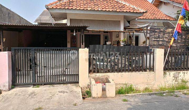 Rumah Sudah Renovasi Unfurnished SHM di Jati Asih Bekasi, Bekasi 1