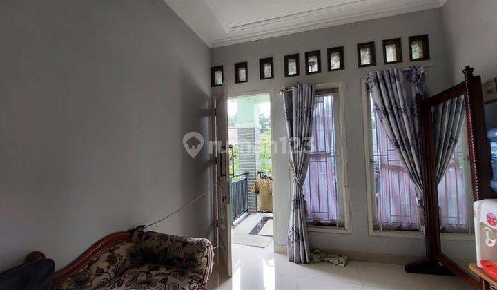 Rumah 2 Lantai Bagus Semi Furnished SHM di Cibubur Bogor 2