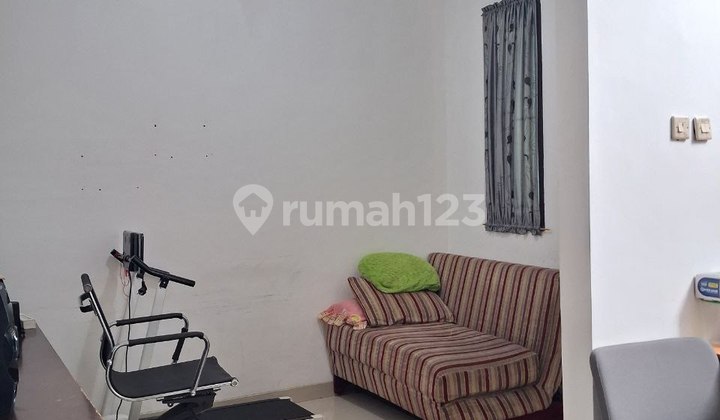 Rumah Bagus Semi Furnished dlm Cluster SHM Cikunir, Bekasi 2