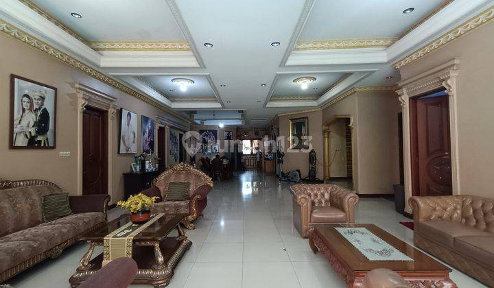 Rumah Bagus Semi Furnished SHM di Duren Sawit , Jakarta Timur 2