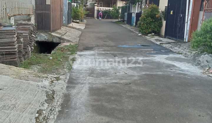 Land in the Alvita Ciputat Housing Complex, South Tangerang.