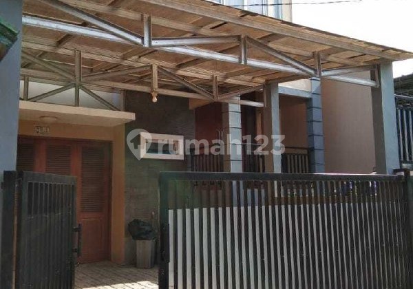 RUMAH BAGUS DEKAT MALL DAN APARTEMEN BINTARO PLAZZA