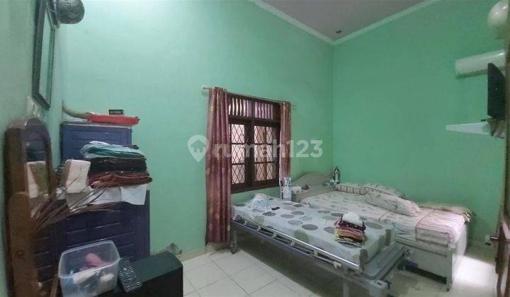 Rumah 2 Lantai Bagus Semi Furnished SHM di Pondok Gede Bekasi  2