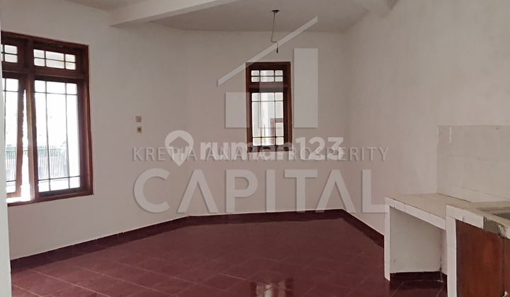 Friendly Price for Newly Renovated House in Sindanglaya Bandung 2