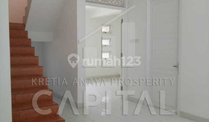 Rumah Impian Lokasi Strategis di Taman Kopo Melati Rumah Impian Lokasi Strategis di Taman Kopo Melati