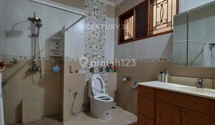 Rumah Bagus Terawat 2 Lantai Di Cilandak S8175 2