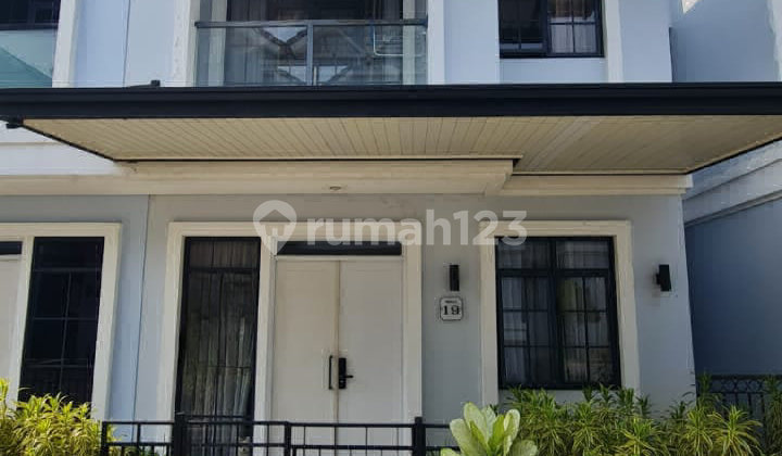 Rumah 3 Lantai Siapa Huni Lavon Swancity S9151