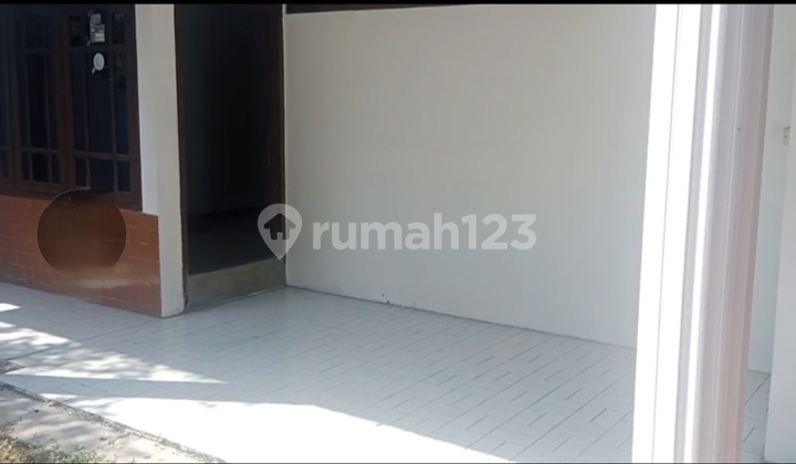 House in East Tenggilis