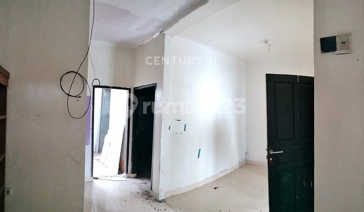 Hunian Brownstone Akses Tol Zona Industri 2