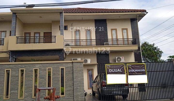 Hunian Bagus Sekali Jalan Utama Perumahan Palm Hills 1
