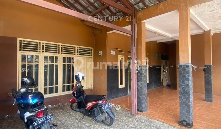 3 Door Kosan Plus Kios Untirta Permai Near Campus 2