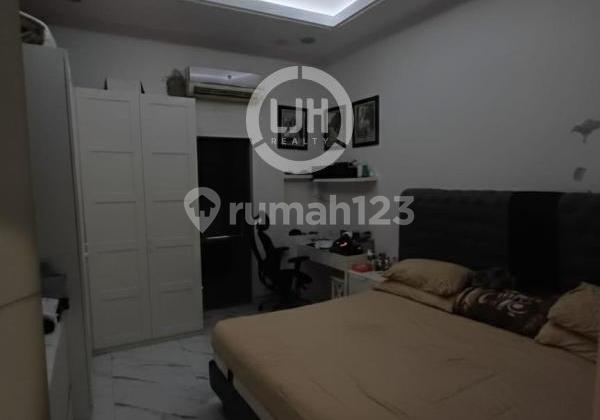 Dijual Rumah Luas di Klender Jakarta Timur  2