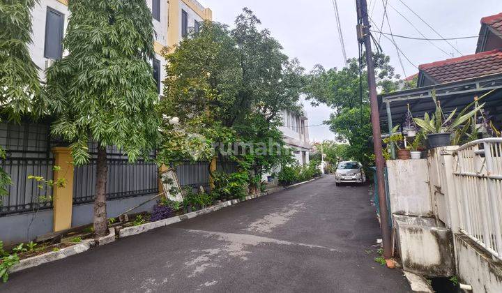 Dijual Rumah Bebas Banjir di Galaxy Bekasi Selatan 2