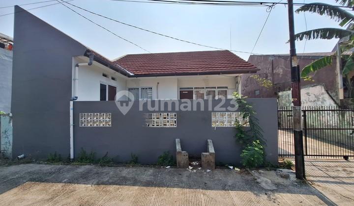 Rumah Cantik dan Strategis di Masnaga Bekasi 