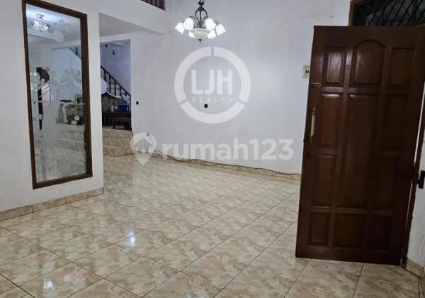 Dijual Rumah 2 Lantai Dekat Toll dan Mall di Kayuringin Bekasi 2