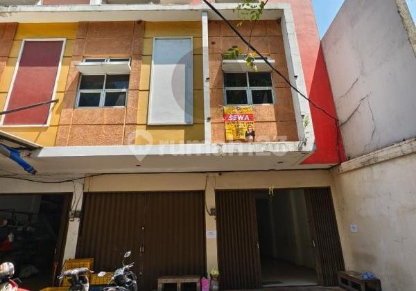 Ruko 3 Lantai Siap Huni di Kranji Bekasi Ruko 3 Lantai Siap Huni di Kranji Bekasi
