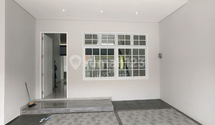 For Sale Special Brand New Building House Near Galaxy South Bekasi For Sale Special Brand New Building House Near Galaxy South Bekasi