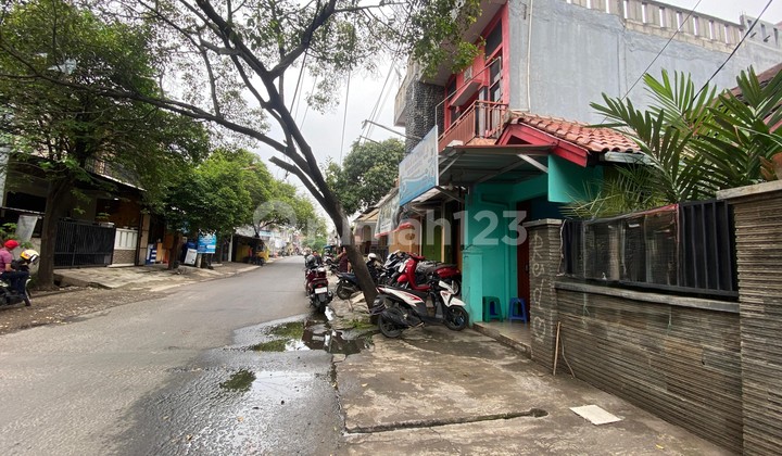 Roadside House Suitable for Business in Jaka Sampurna, Bekasi 2