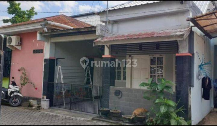 Jual Rumah Strategis Furnished di Jl. Dg. Tata Makassar, Makassar 1