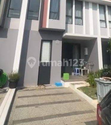 Rumah 2 Lantai Bagus Semi Furnished Baroni Gading Serpong 1