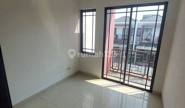 Disewa Rumah 2 Lantai LT 90 (6x15) Green Lake City, Cluster Asia, Cipondoh, Tangerang 1