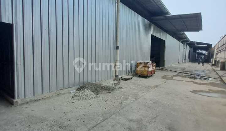 For Rent: 767 m² Wide Warehouse, Kalideres, West Jakarta
