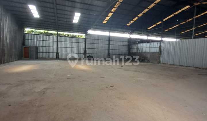 For Rent: 540 M² Spacious Warehouse, Kalideres, West Jakarta