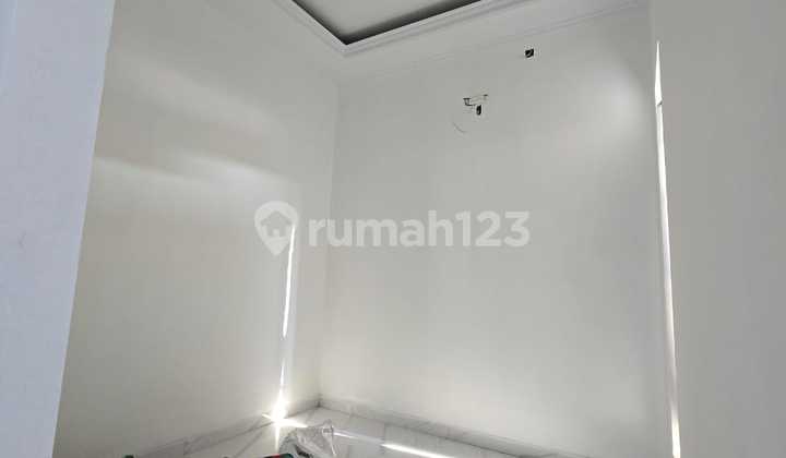 Dijual Rumah Baru, 2 lantai, LT 126 M², LB 177 M², Meruya, Kec. Kembangan, Jakarta Barat 2